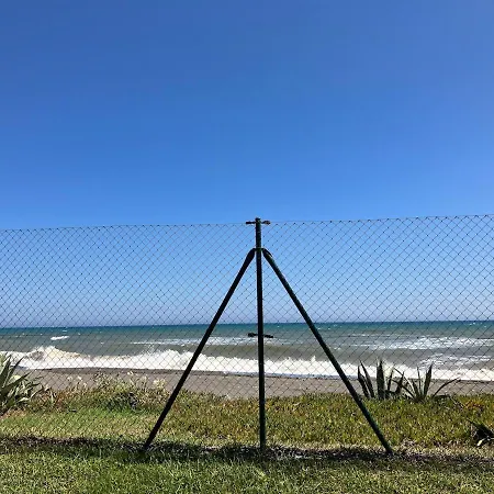 Atico Tipo Loft En Primera Linea De Playa Apartment Almayate Alto
